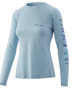 Huk Womens Marlin Badge Pursuit Graphic